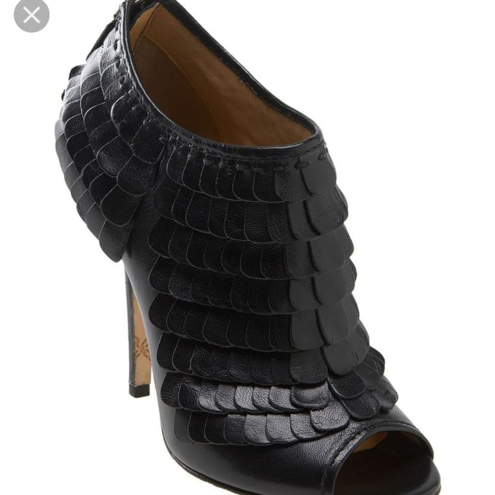 L.A.M.B 'Camden' scalloped booties